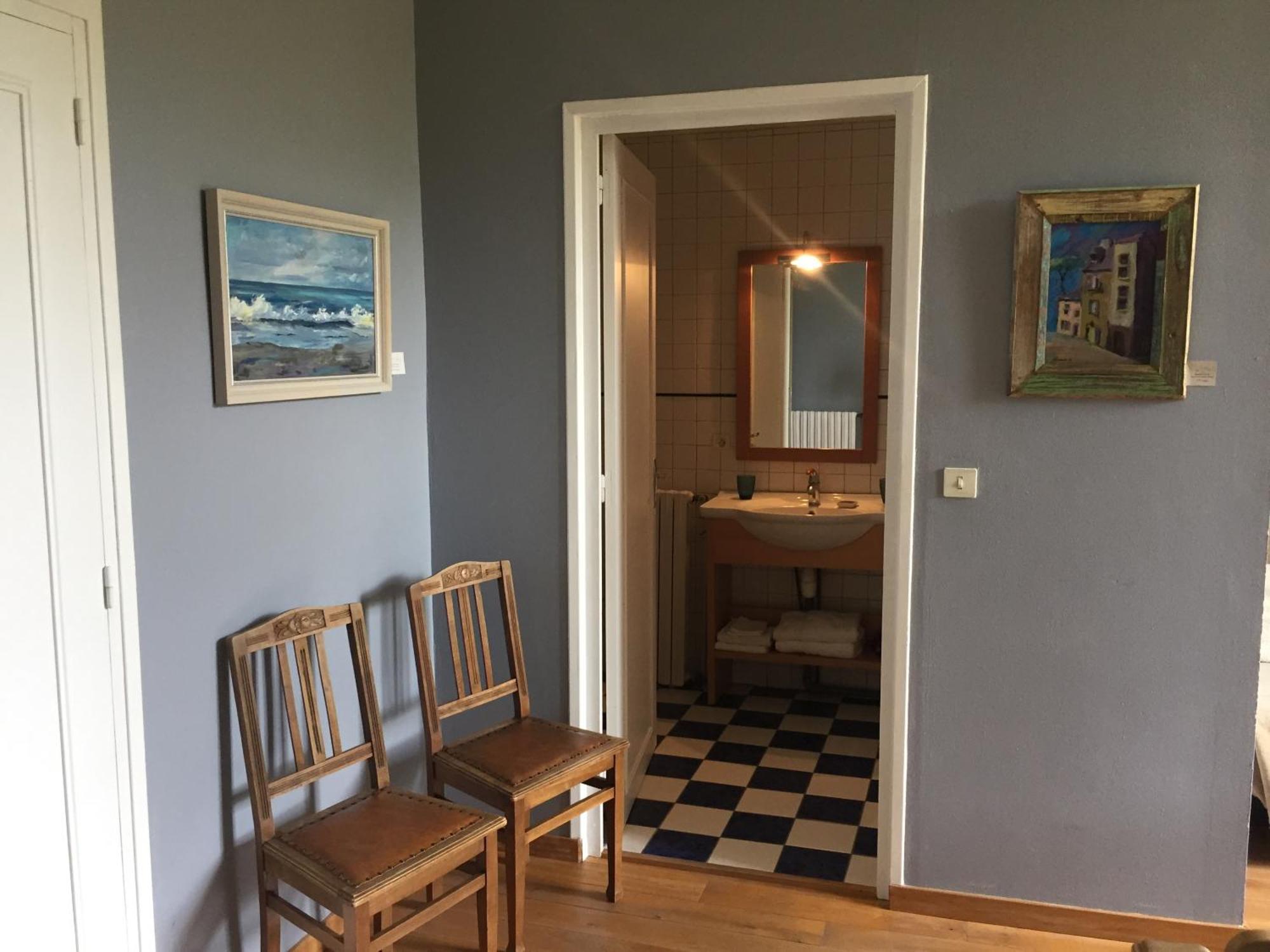 Les Huguets Bed & Breakfast Villeneuve-sur-Lot Oda fotoğraf